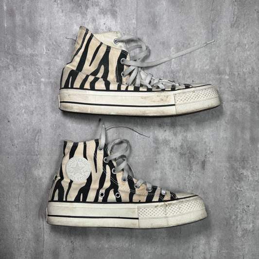 Converse Zebra Print Platform High Tops – Size 9