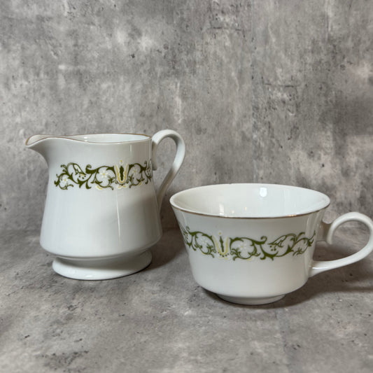 Bell Flower Delicate China Milk Jug – Floral Motif