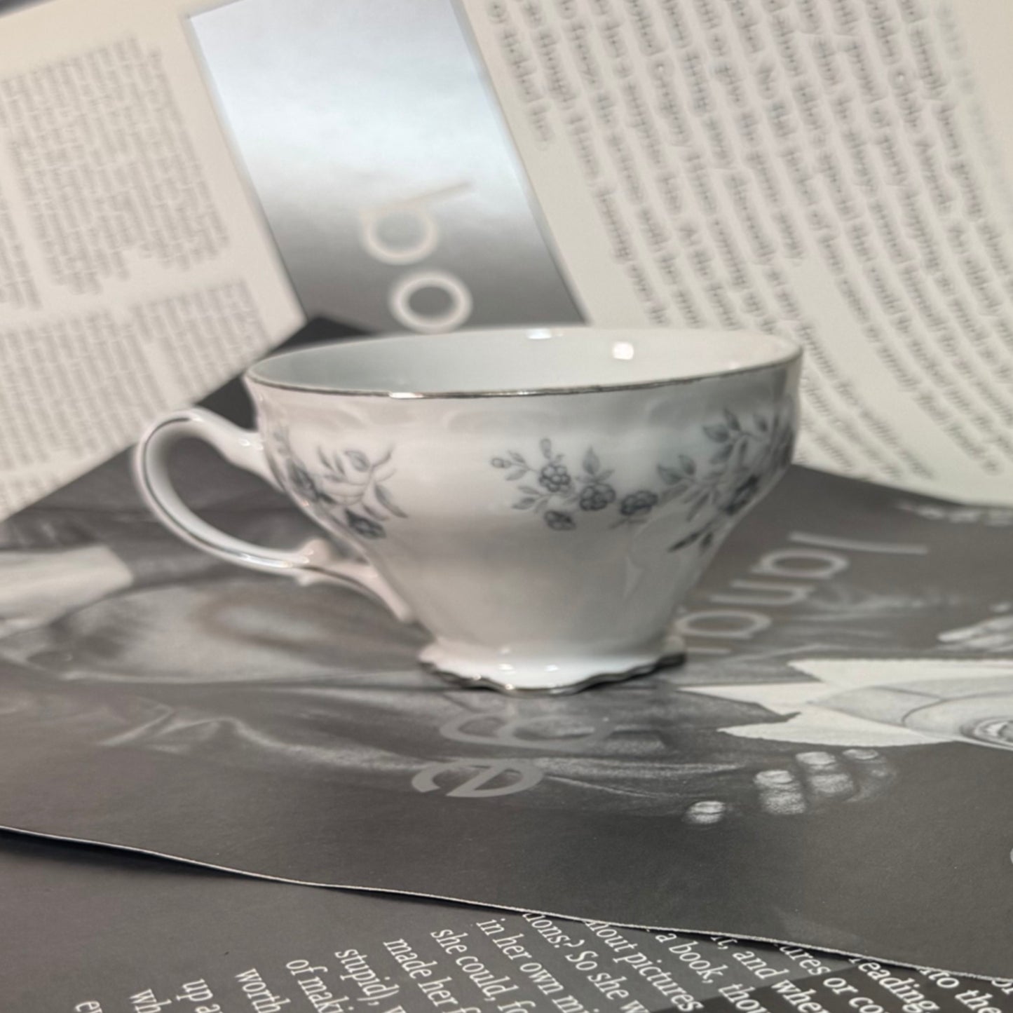“Blue Dawn” Delicate China Teacup – Floral Design with Soft Vintage Charm