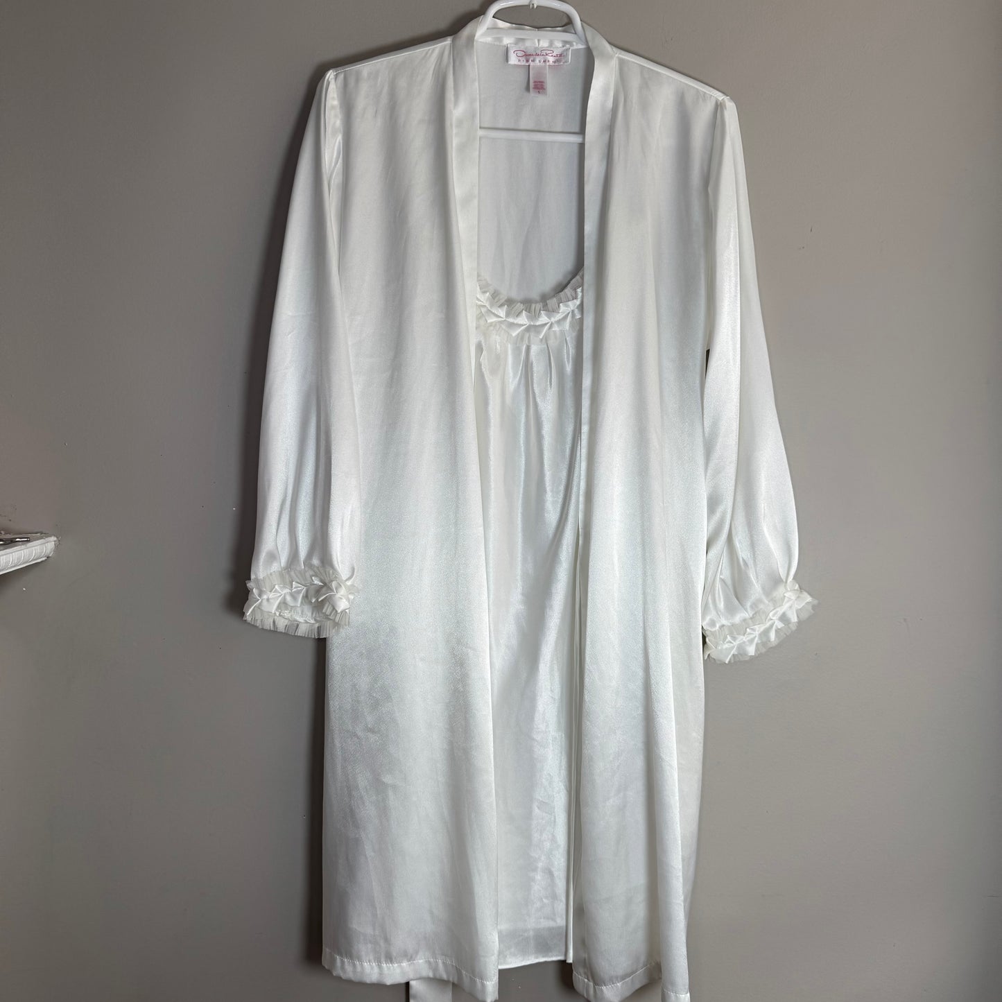 Oscar de la Renta Pink Label White Robe & Slip Set – Size S