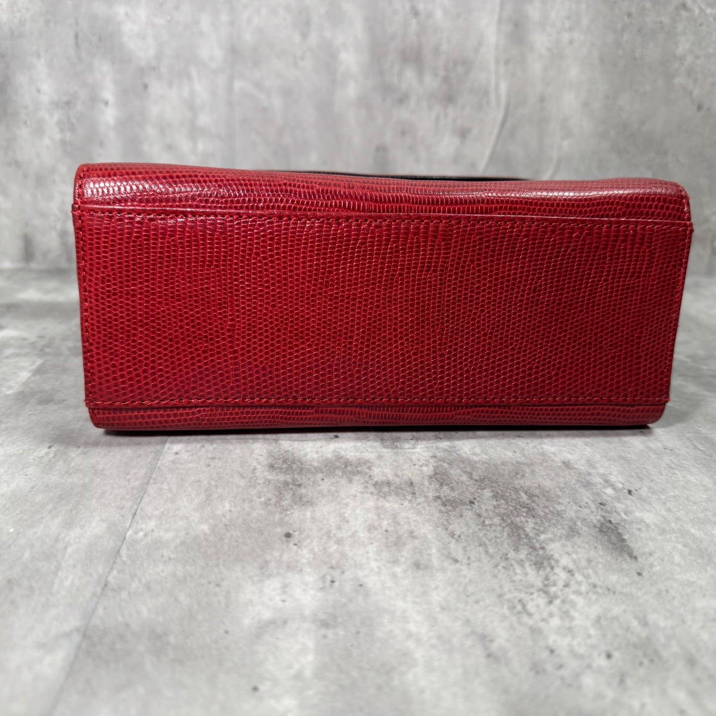 Vintage JH Collectibles Red Lizard-Embossed Leather Top Handle Purse – Crossbody Strap Included