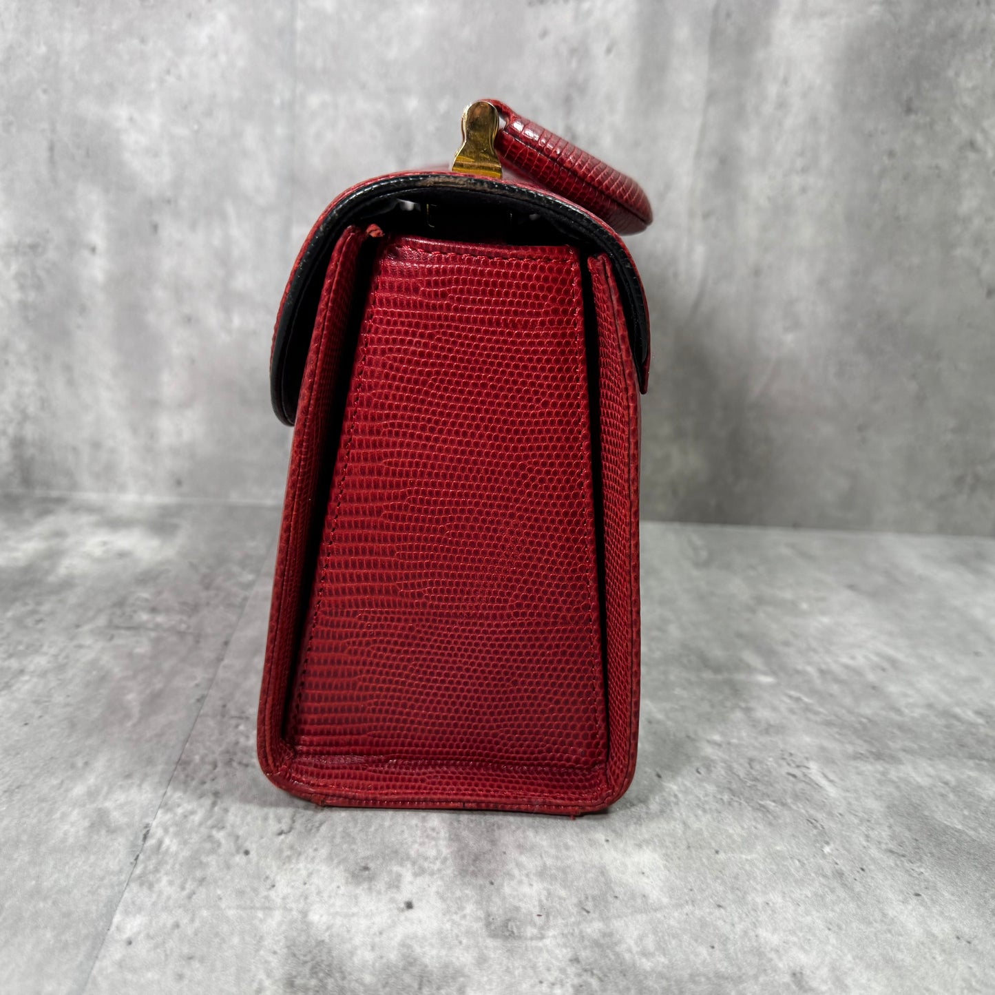 Vintage JH Collectibles Red Lizard-Embossed Leather Top Handle Purse – Crossbody Strap Included