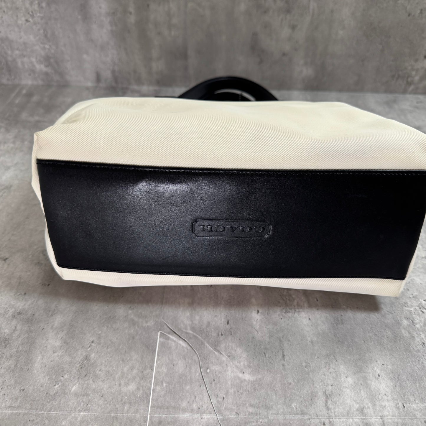 Vintage Coach Black & White Top Handle Small Leather Tote – Minimalist Mod Classic