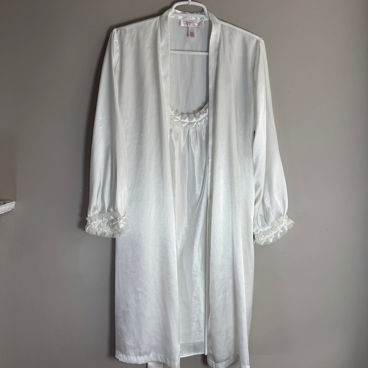 Oscar de la Renta Pink Label White Robe & Slip Set – Size S