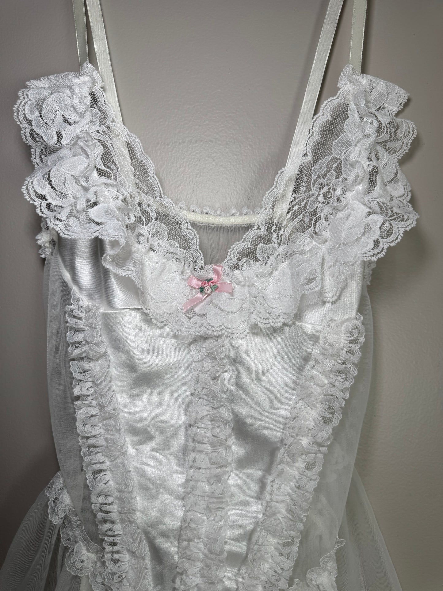 Vintage White Lace Peplum Lingerie Top – Size S