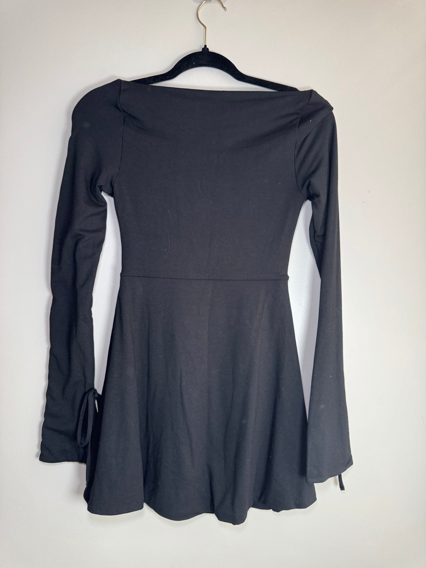 Oh Polly Long Sleeve Black Fit & Flare Dress – Size UK 10 (US 6)